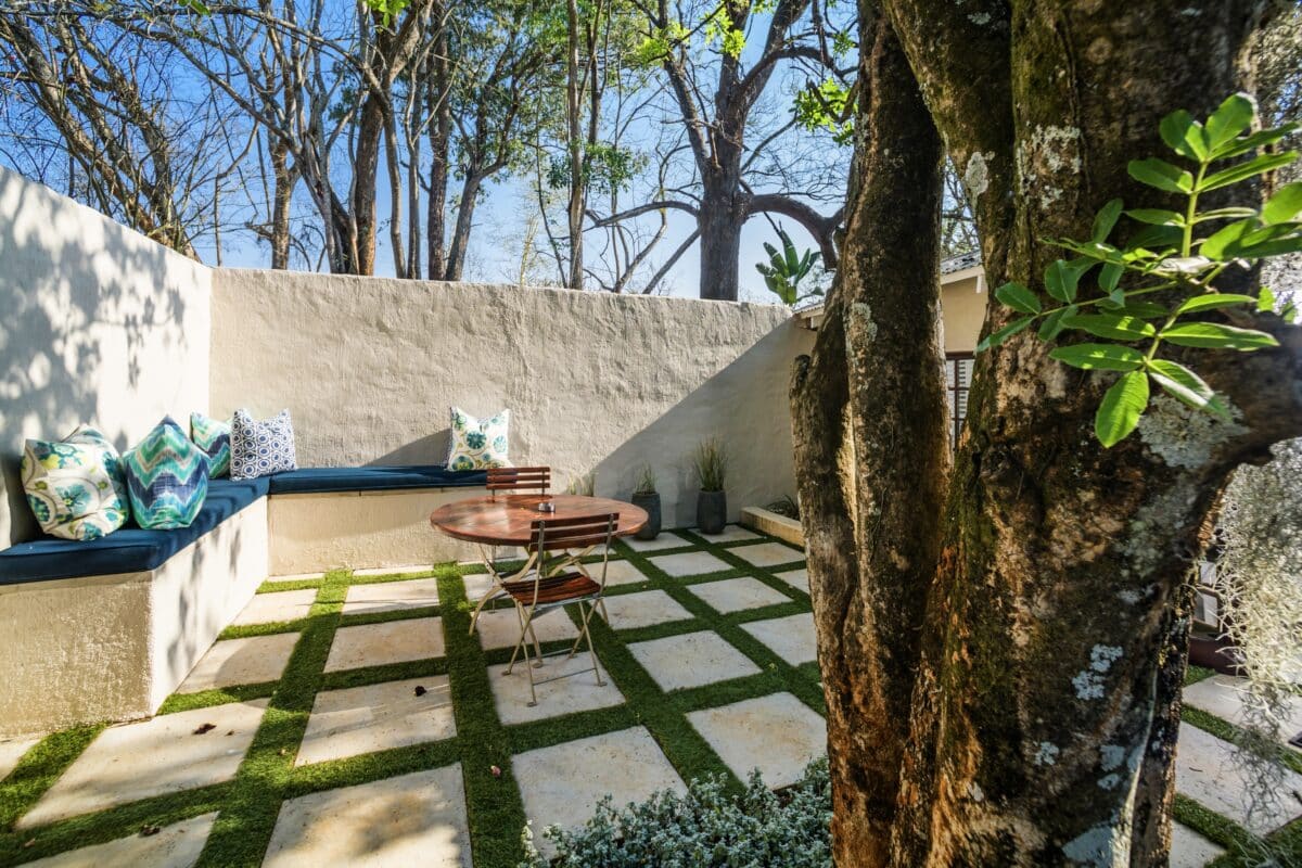 WRM - Outdoors, Garden, Lounge