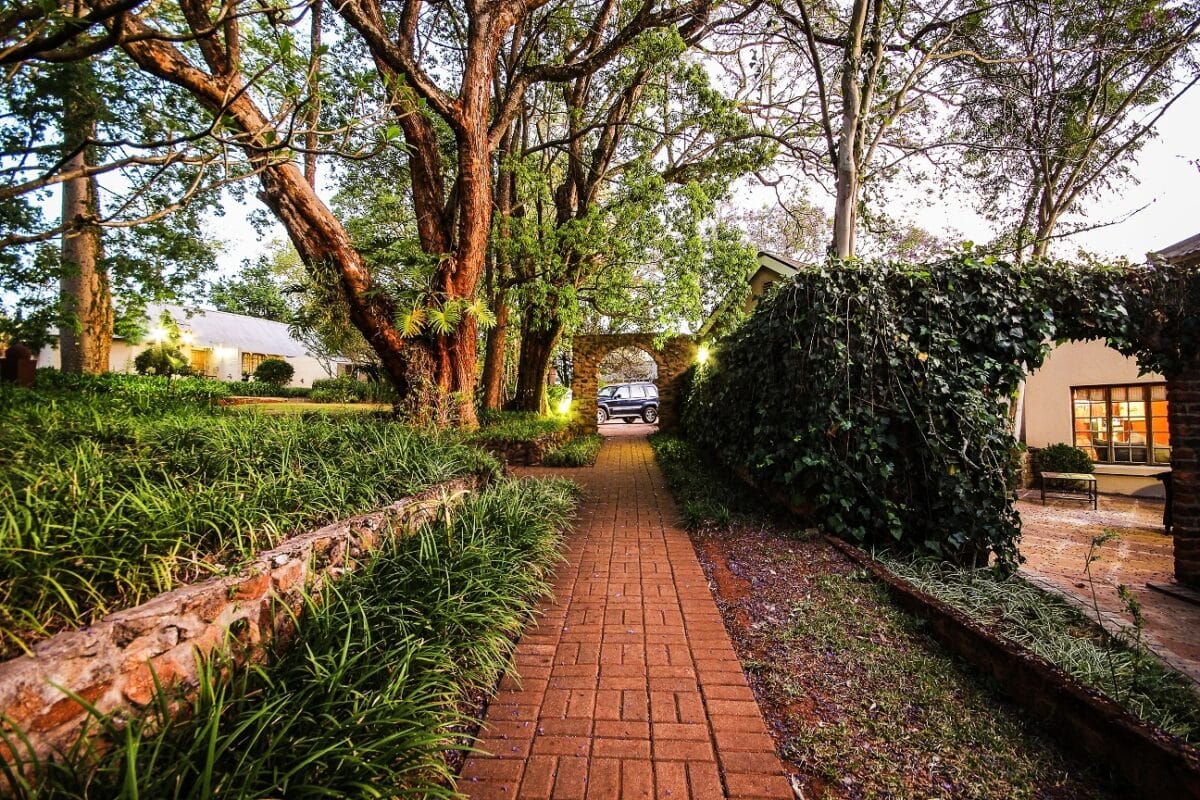 White River Manor - Tuin